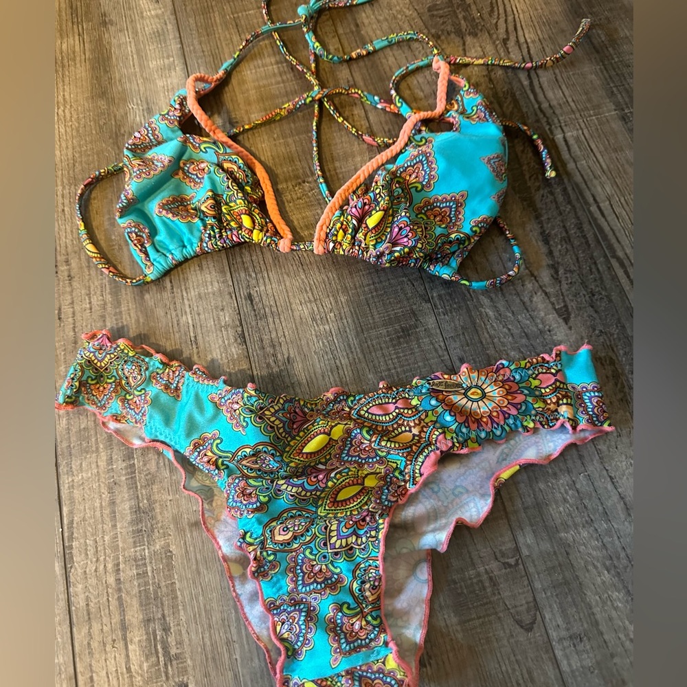 LULI FAMA worn once beautiful Bikini Medium Swim M